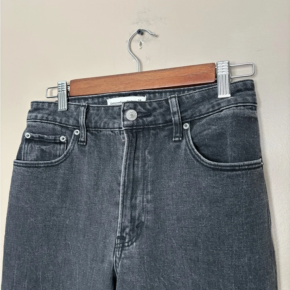 Abercrombie & Fitch jeans curve love the mom high rise black denim Sz 26 2s EUC - Picture 4 of 13